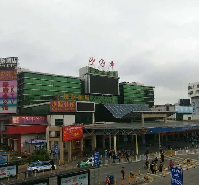 从工厂流水线搬砖到月入6万”